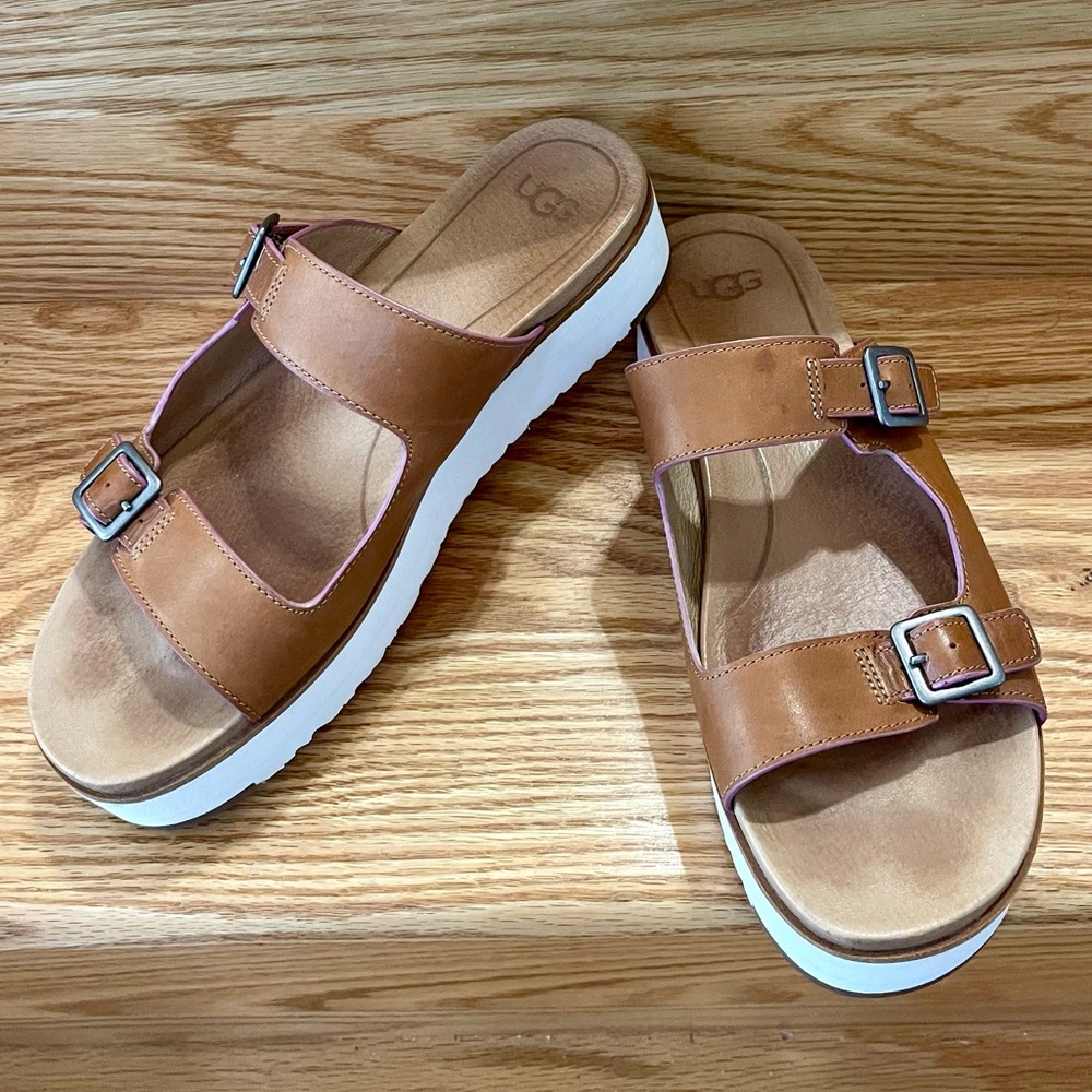 UGG Platforms Sandals Size 9.5 Color Tan Upper Leather Slip On